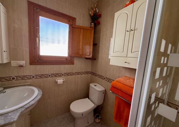 Image No.16-2 Bed Villa for sale