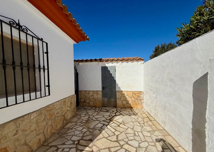 Image No.22-2 Bed Villa for sale