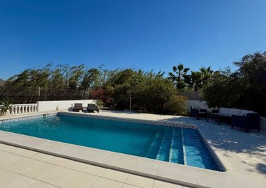 b1423de0bfeec97ce7cf0319e0fbf05c73849