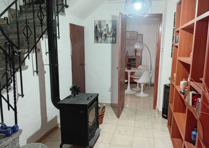 Image No.13-3 Bed Townhouse for sale