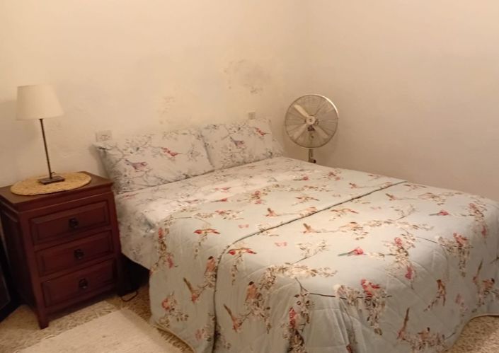 Image No.17-3 Bed Townhouse for sale