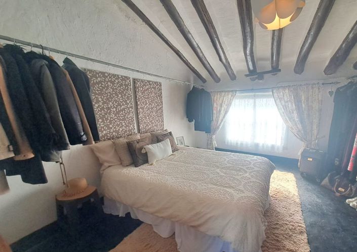 Image No.21-3 Bed Townhouse for sale