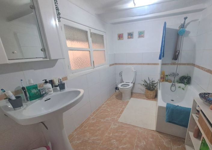 Image No.25-3 Bed Townhouse for sale