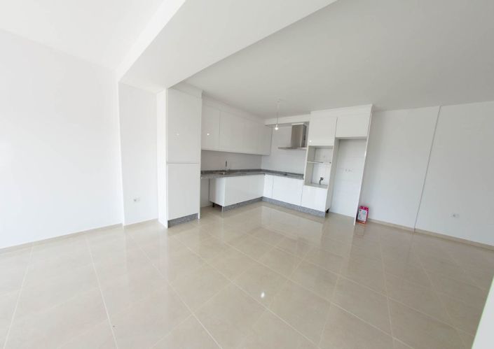 Image No.3-2 Bed Country House for sale