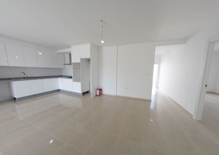 Image No.8-2 Bed Country House for sale