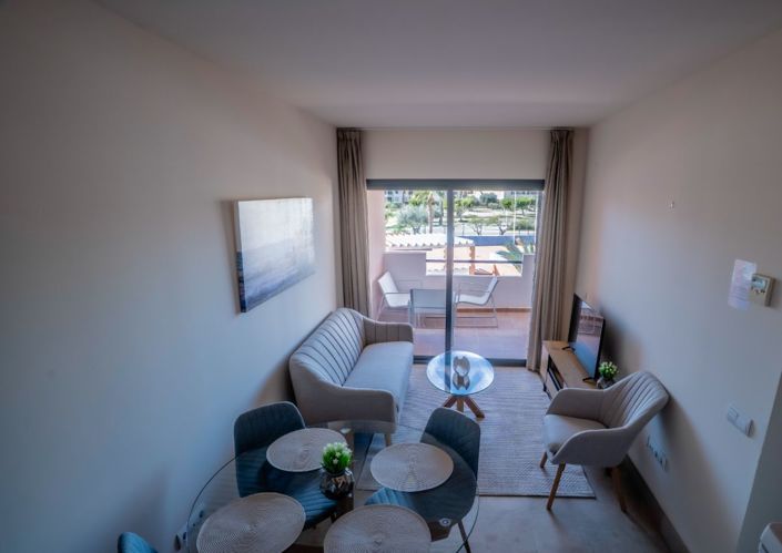 Image No.8-2 Bed Apartment for sale