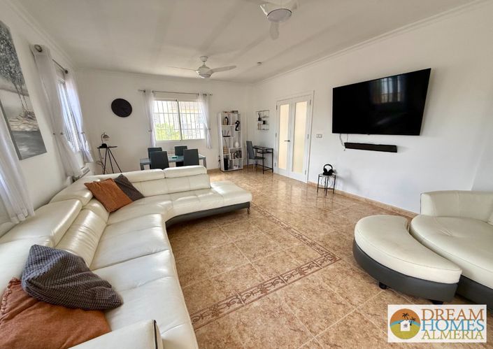 Image No.18-3 Bed Villa for sale