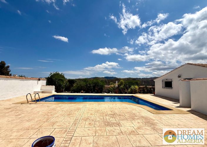 Image No.5-3 Bed Villa for sale