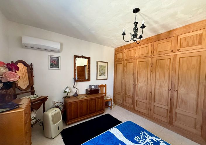 Image No.25-3 Bed Villa for sale