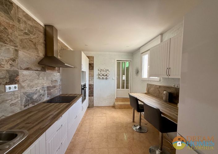 Image No.16-3 Bed Country House for sale