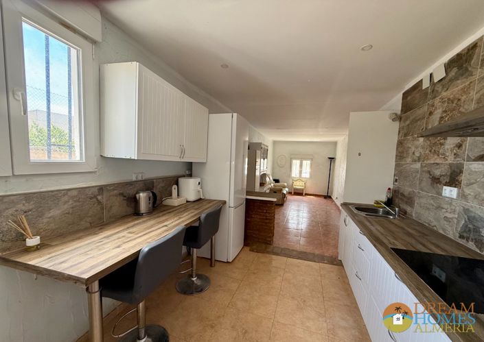 Image No.18-3 Bed Country House for sale