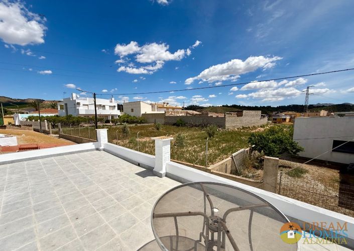 Image No.2-3 Bed Country House for sale