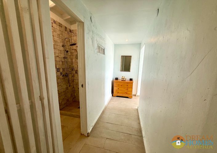 Image No.30-3 Bed Country House for sale