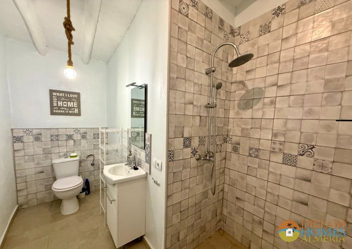 Image No.31-3 Bed Country House for sale