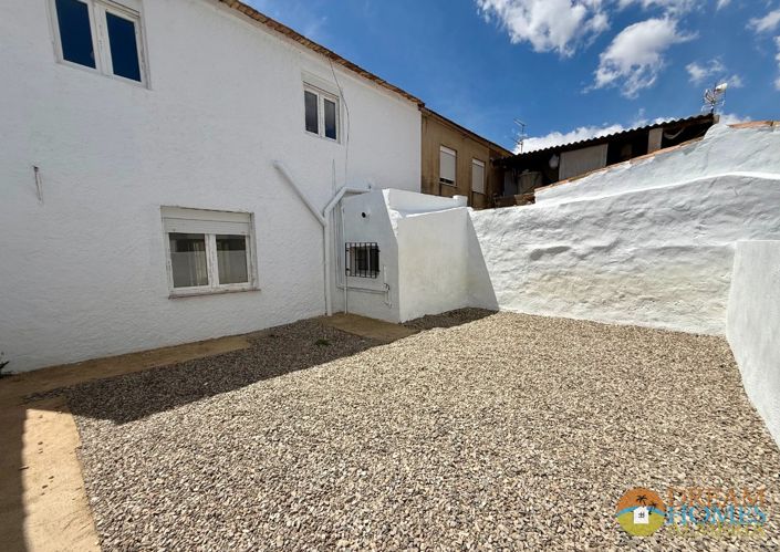 Image No.9-3 Bed Country House for sale