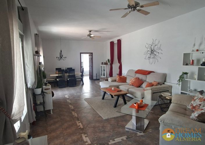 Image No.18-4 Bed Country House for sale