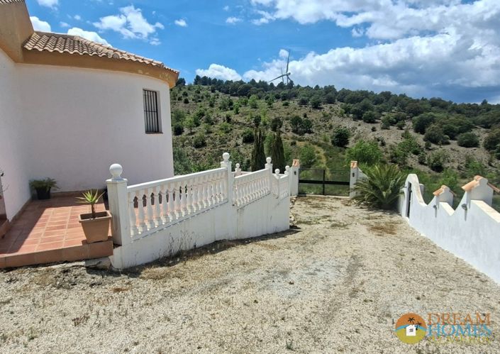 Image No.37-4 Bed Country House for sale