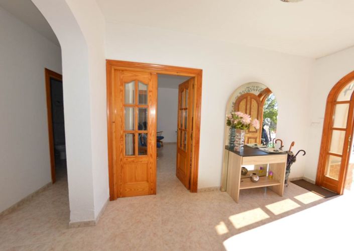 Image No.16-7 Bed Country House for sale