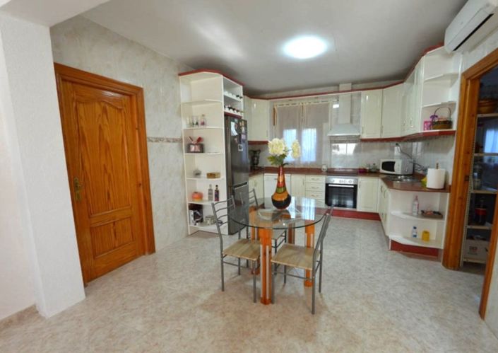 Image No.20-7 Bed Country House for sale