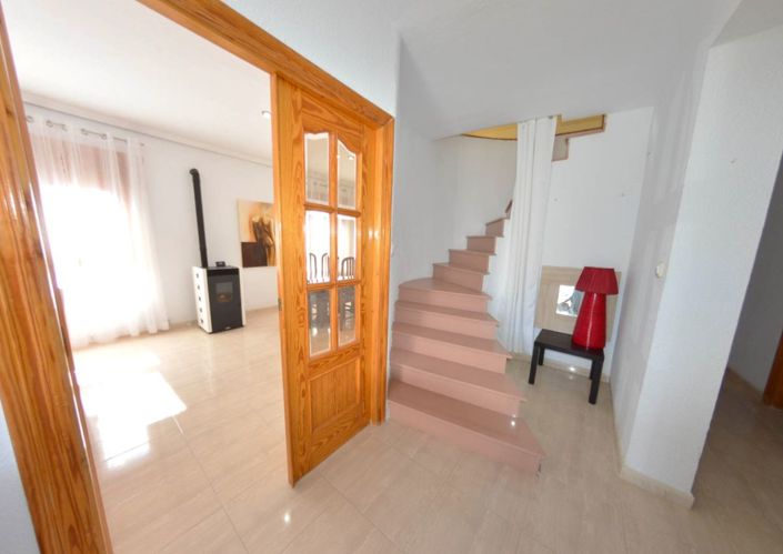Image No.32-7 Bed Country House for sale