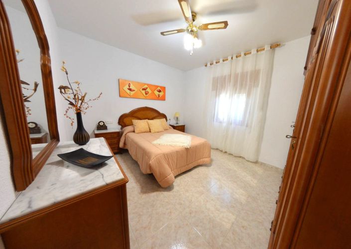 Image No.39-7 Bed Country House for sale