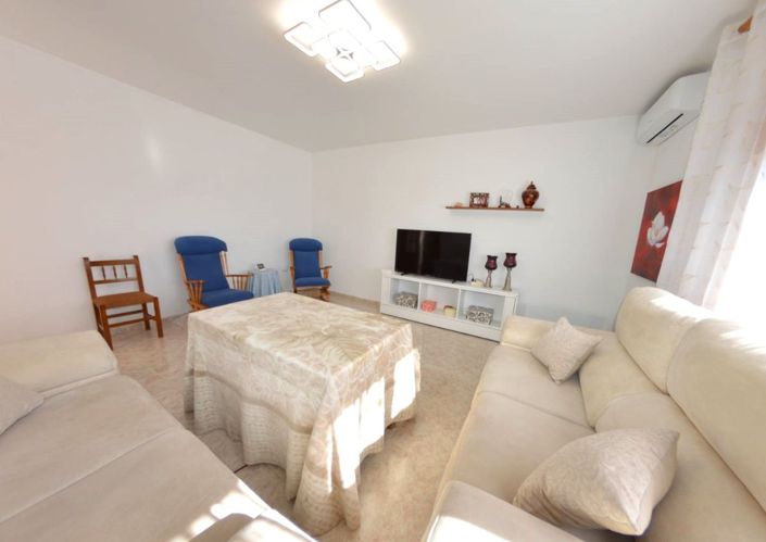 Image No.4-7 Bed Country House for sale