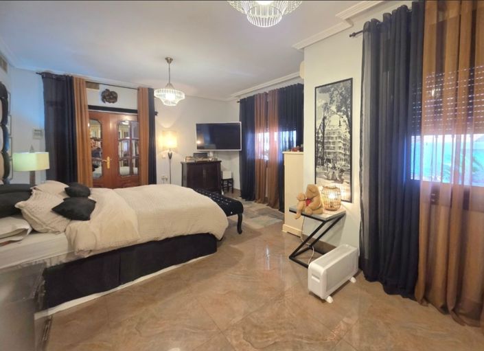 Image No.19-4 Bed Villa for sale