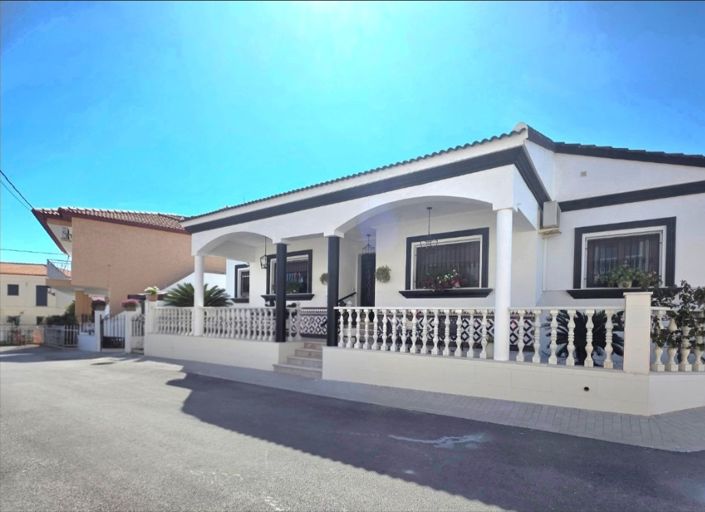 Image No.5-4 Bed Villa for sale