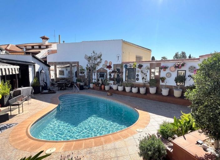 Image No.8-4 Bed Villa for sale