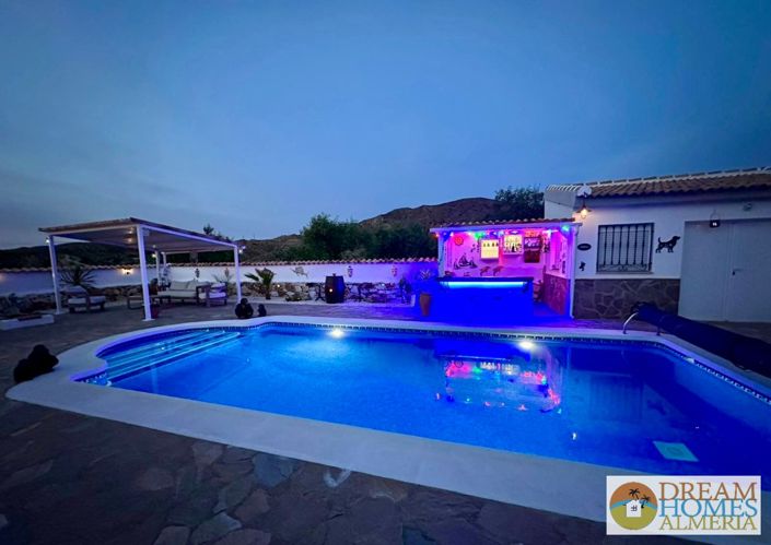 Image No.40-3 Bed Villa for sale
