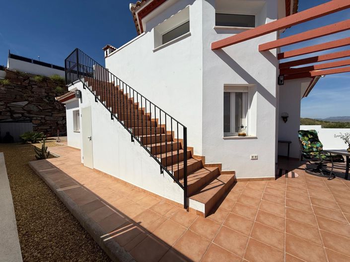 Image No.28-3 Bed Villa for sale
