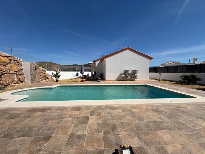 Image No.32-3 Bed Villa for sale