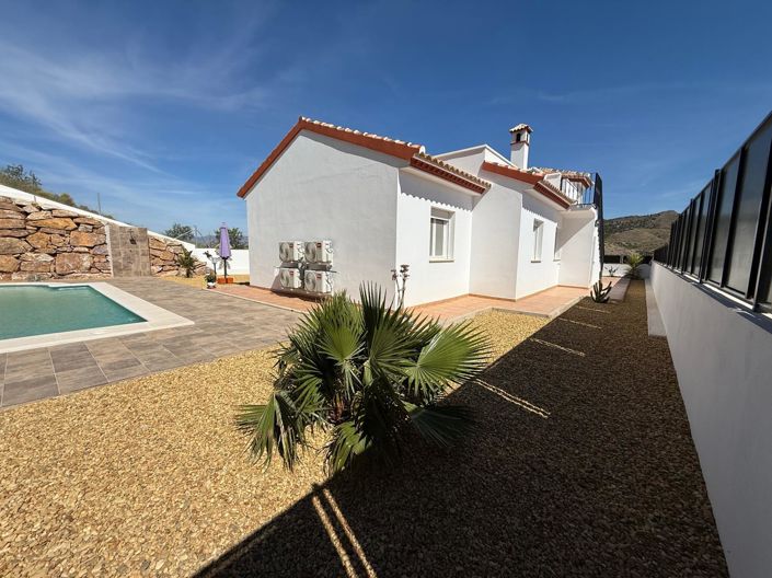 Image No.35-3 Bed Villa for sale