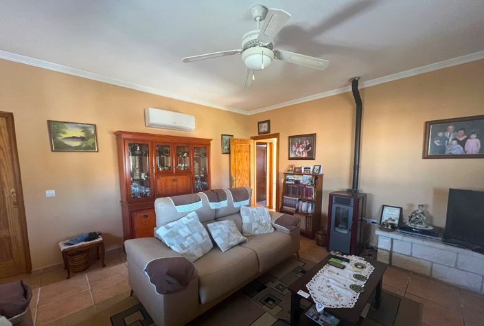 Image No.3-2 Bed Villa for sale