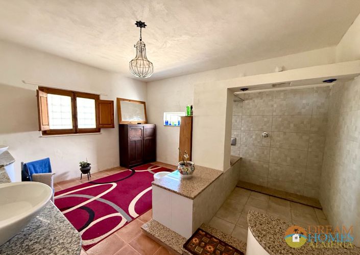 Image No.17-2 Bed Villa for sale