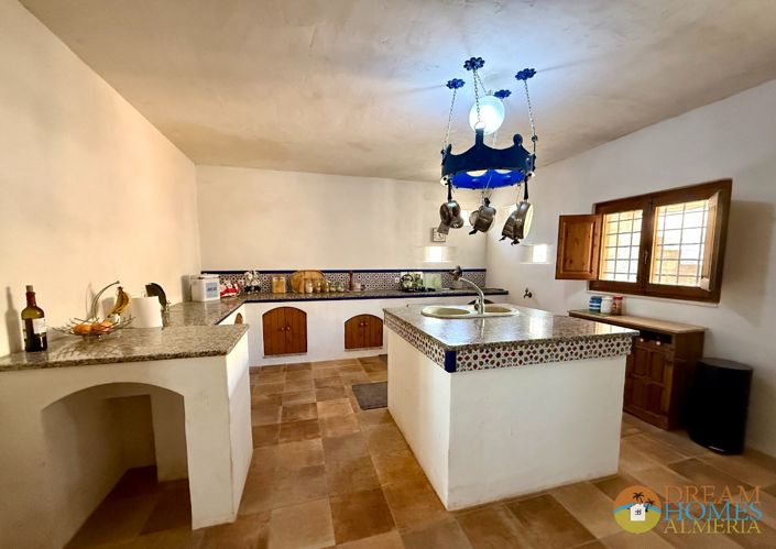 Image No.10-2 Bed Villa for sale
