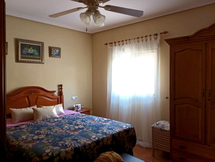 Image No.20-3 Bed Villa for sale