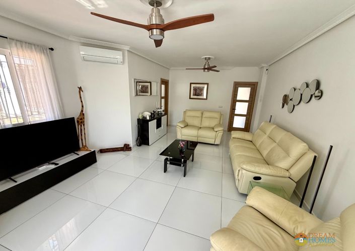 Image No.21-4 Bed Villa for sale
