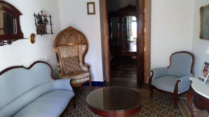 Image No.11-5 Bed Townhouse for sale