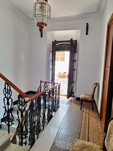Image No.4-5 Bed Townhouse for sale