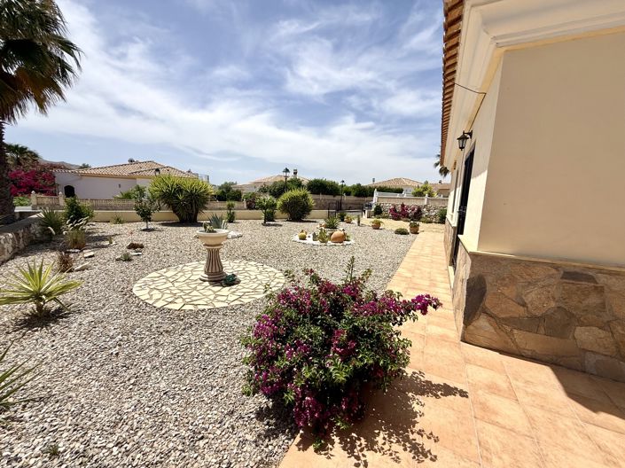 Image No.32-2 Bed Villa for sale
