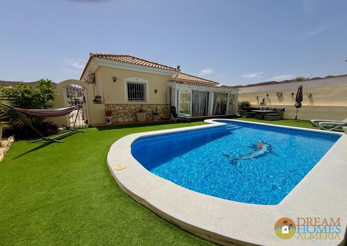 Image No.2-3 Bed Villa for sale