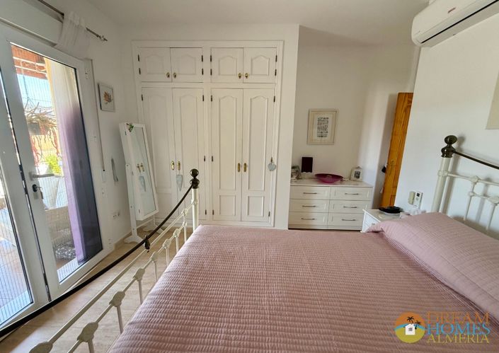 Image No.22-3 Bed Villa for sale
