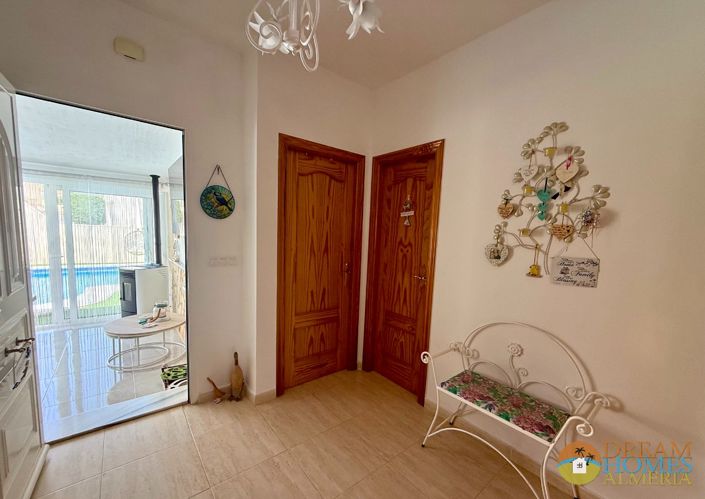 Image No.28-3 Bed Villa for sale
