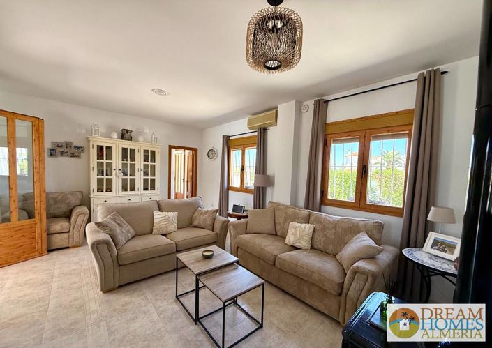 Image No.19-2 Bed Villa for sale