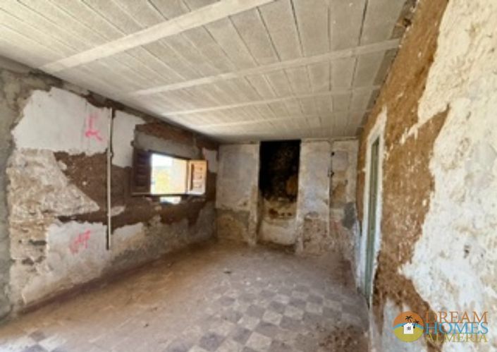 Image No.14-5 Bed Country House for sale