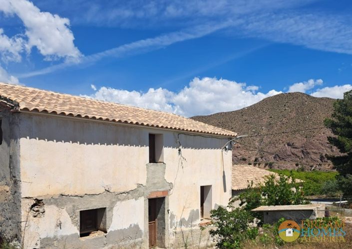 Image No.21-5 Bed Country House for sale