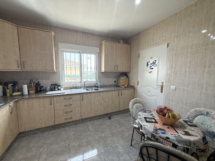 Image No.18-3 Bed Villa for sale