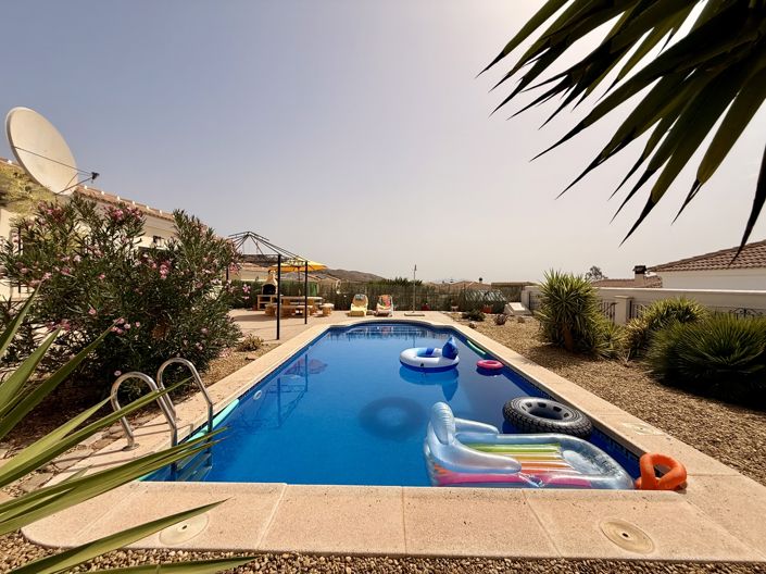Image No.7-3 Bed Villa for sale