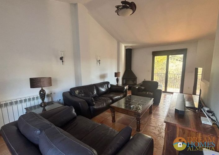 Image No.19-6 Bed Villa / Detached for sale